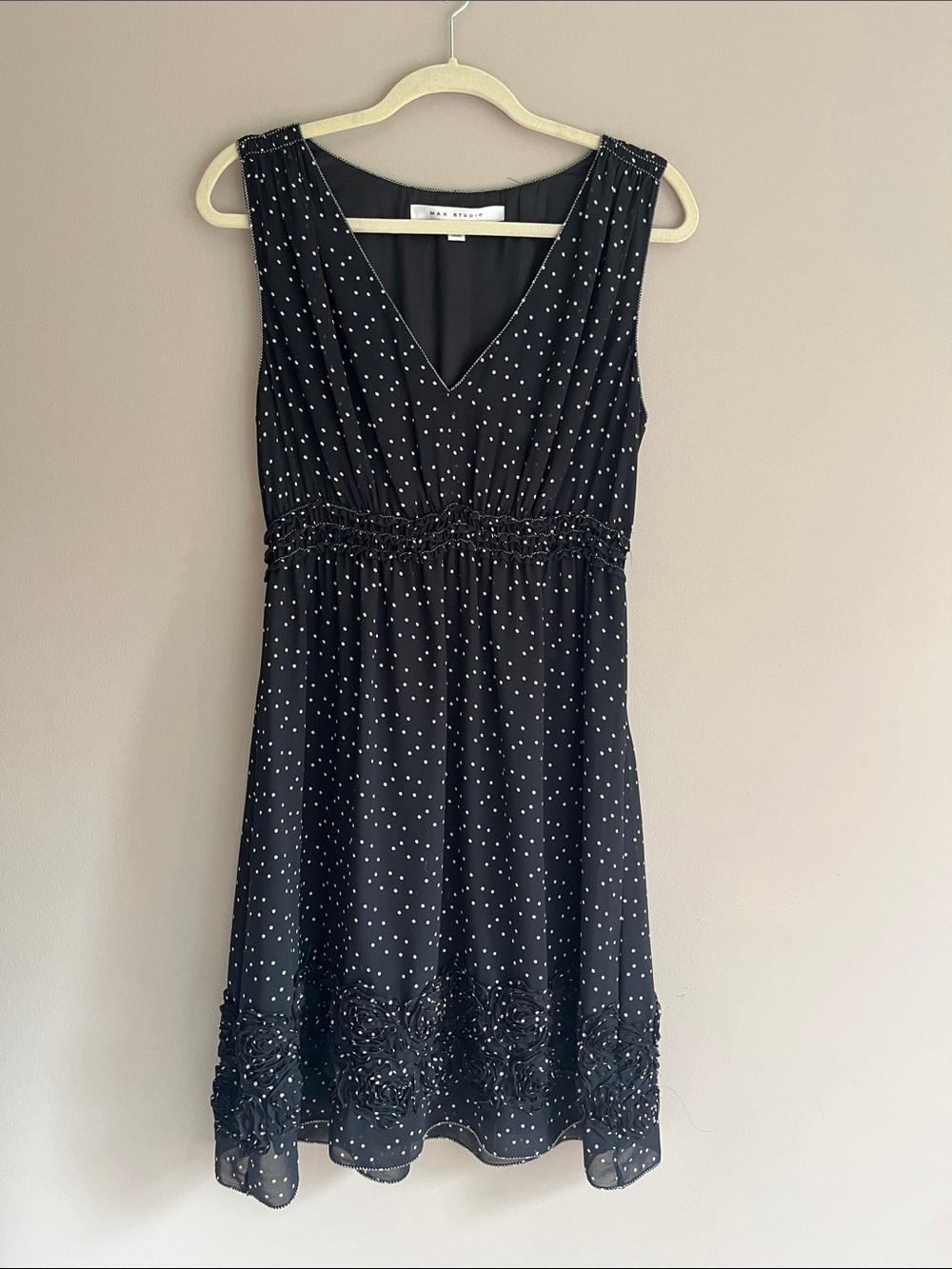 Max Studio sleeveless black/white polka dot fit-and-flare rosette dress large